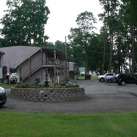 Locust Grove Motel Ballston Spa Exterior photo