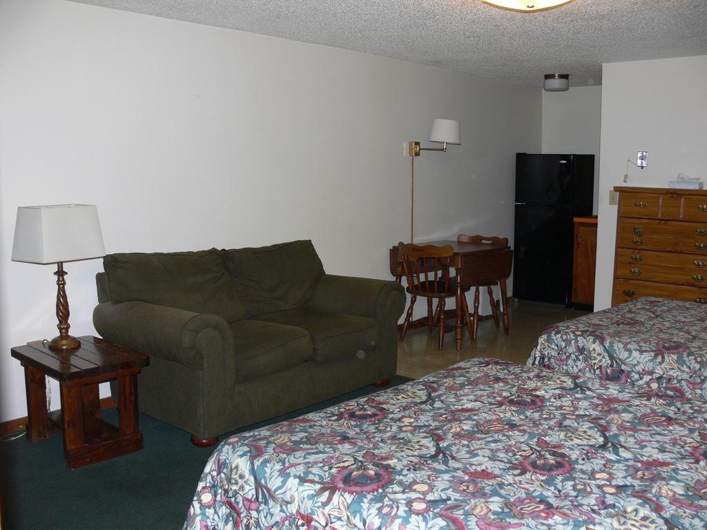 Locust Grove Motel Ballston Spa Exterior photo